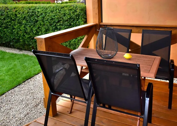 Nadmorskie Klimaty - Caloroczne Стегна